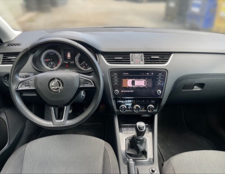 Škoda Octavia 9