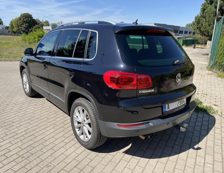 Volkswagen Tiguan 7