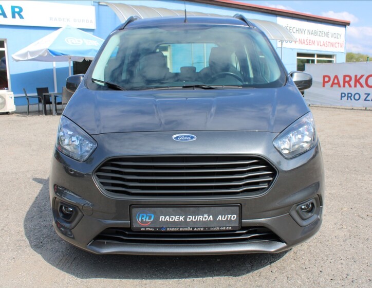 Ford Tourneo Courier 2
