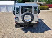 Land Rover Defender 32
