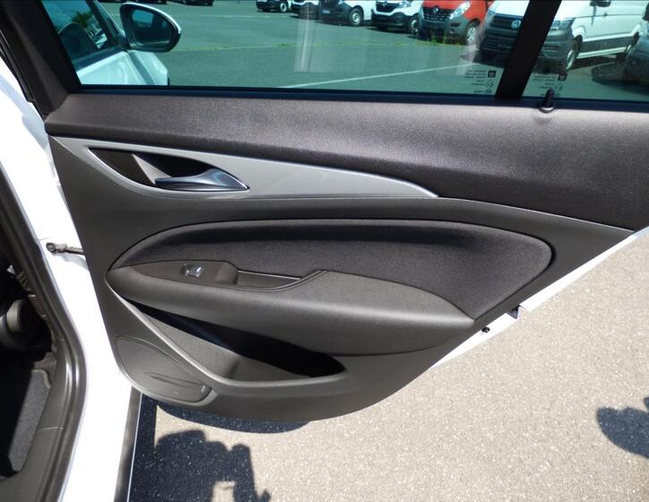 Opel Insignia 53