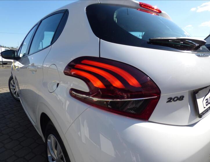 Peugeot 208 50