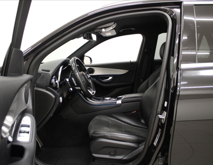 Mercedes-Benz GLC 5