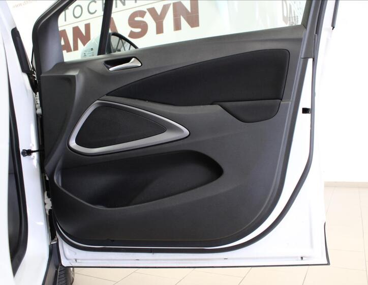 Opel Crossland 11
