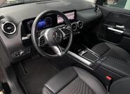 Mercedes-Benz GLA 9