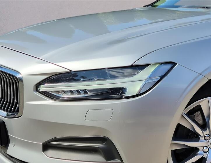 Volvo V90 5