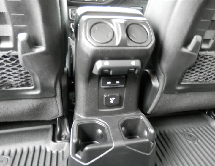 Jeep Wrangler 18