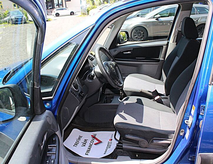 Suzuki SX4 10