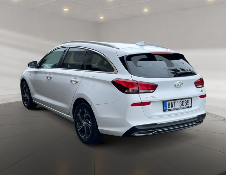 Hyundai i30 4