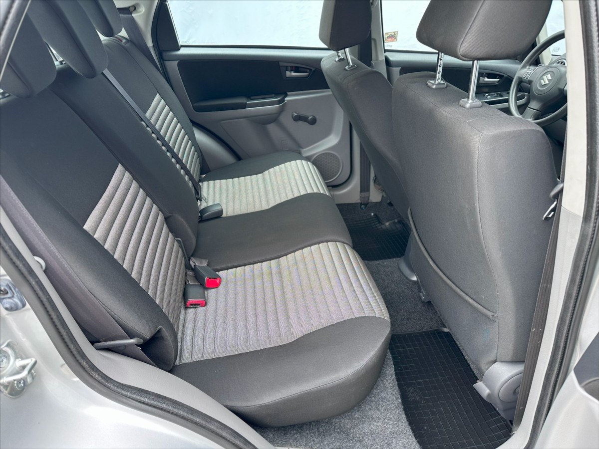 Suzuki SX4