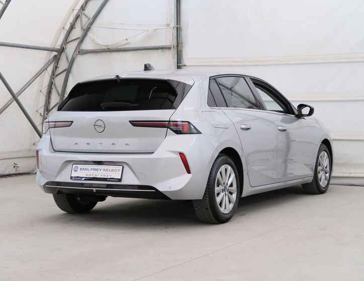 Opel Astra 6