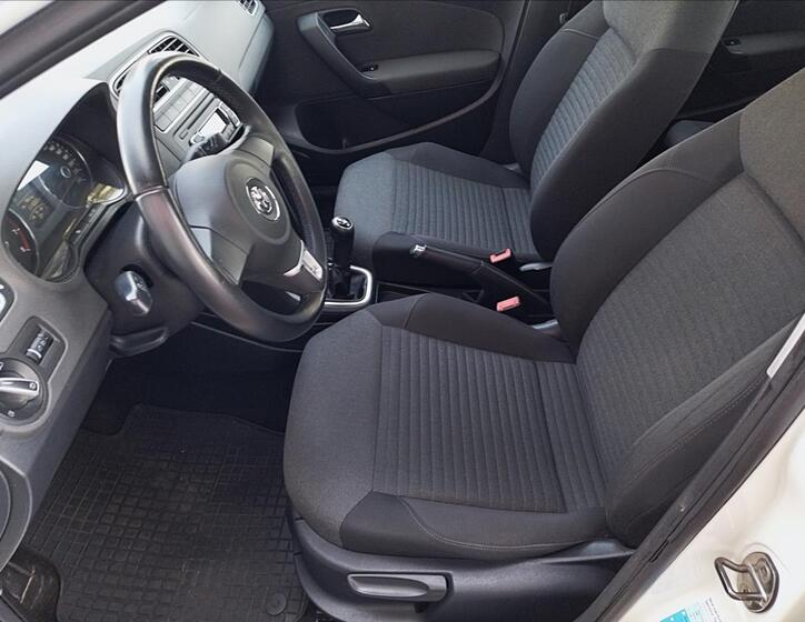 Volkswagen Polo 11