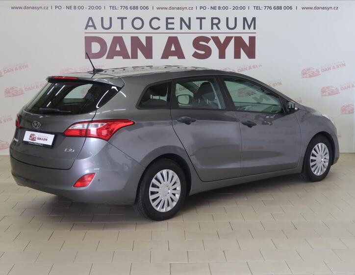 Hyundai i30 4