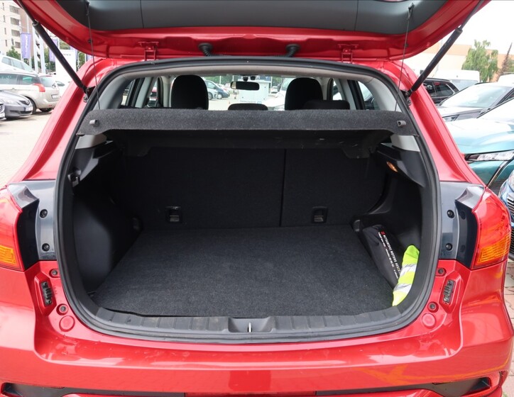 Mitsubishi ASX 10