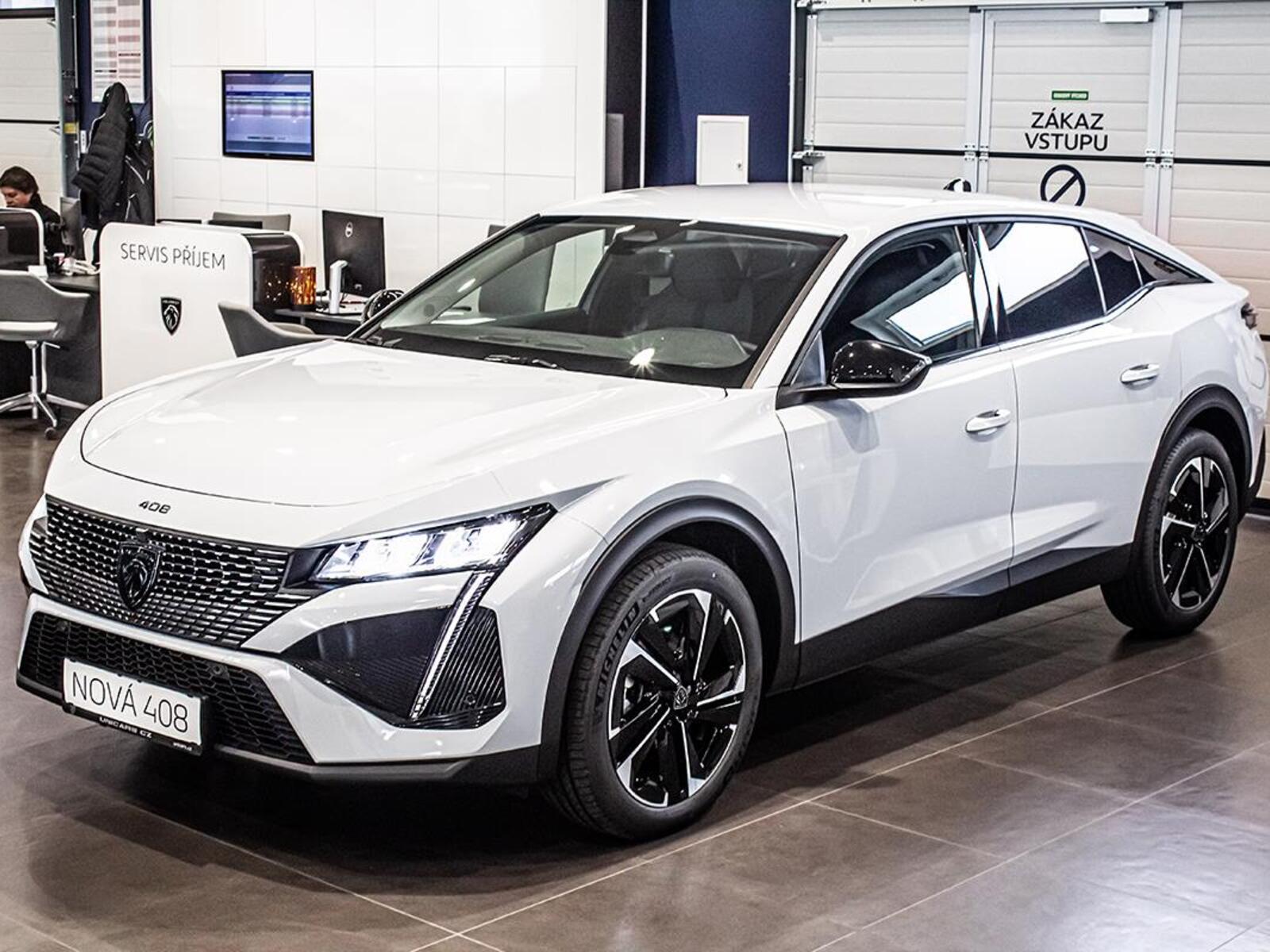 Peugeot 408 1