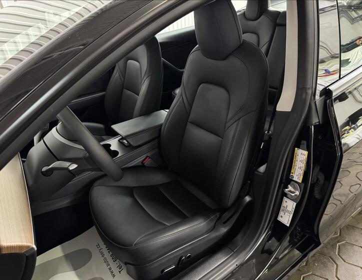 Tesla Model 3 26