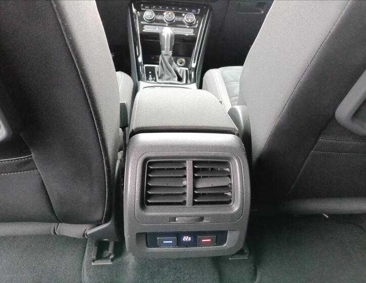 Volkswagen Touran 22