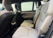 Volvo XC90 11