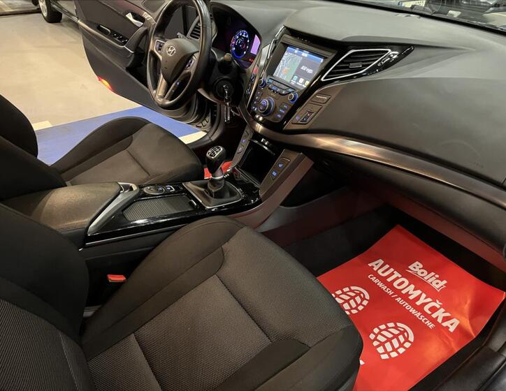 Hyundai i40 23