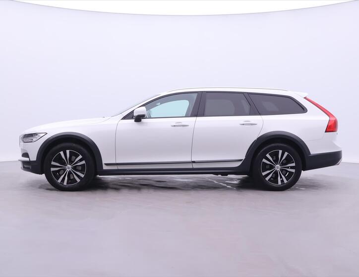 Volvo V90 4