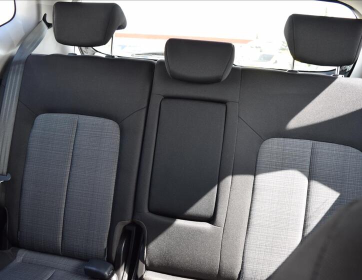 KIA Venga 23