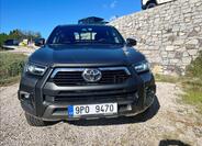 Toyota Hilux 2