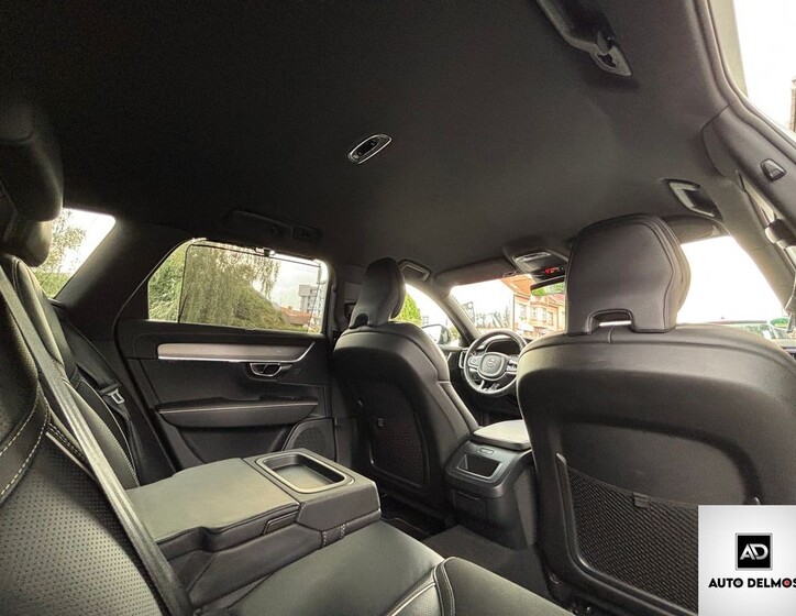 Volvo V90 42