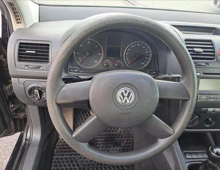 Volkswagen Golf 11