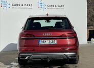 Audi Q7 24