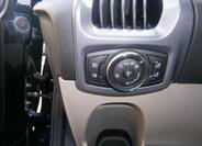 Ford Tourneo Custom 18