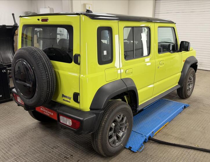 Suzuki Jimny 6