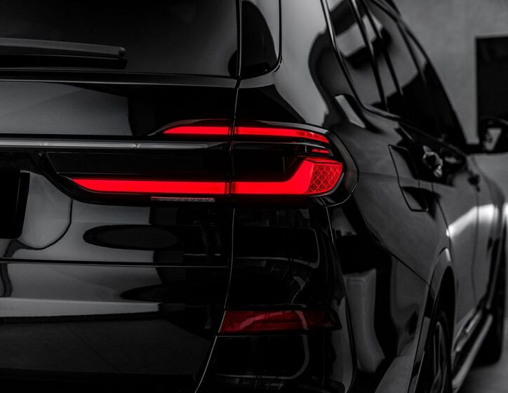 BMW X7 10