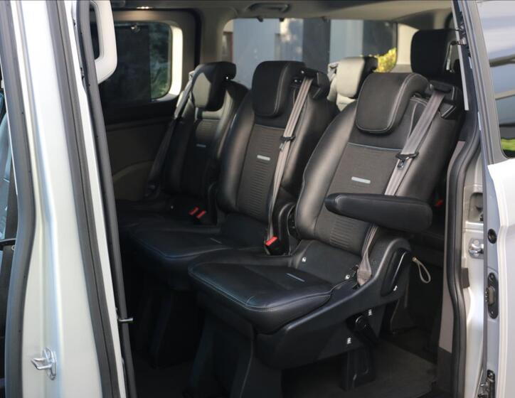 Ford Tourneo Custom 47