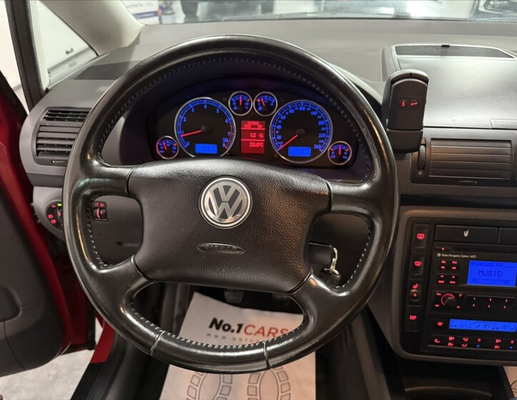 Volkswagen Sharan 8