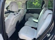 Peugeot 5008 13