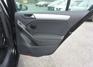 Volkswagen Golf 27