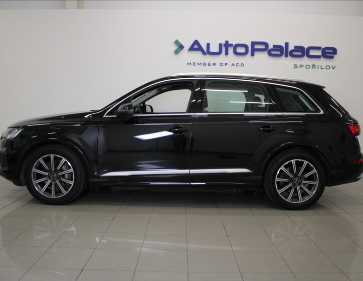 Audi Q7 5