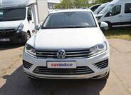 Volkswagen Touareg 2