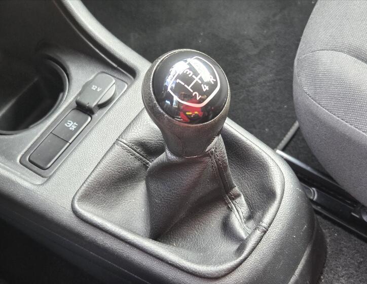 Volkswagen up! 15