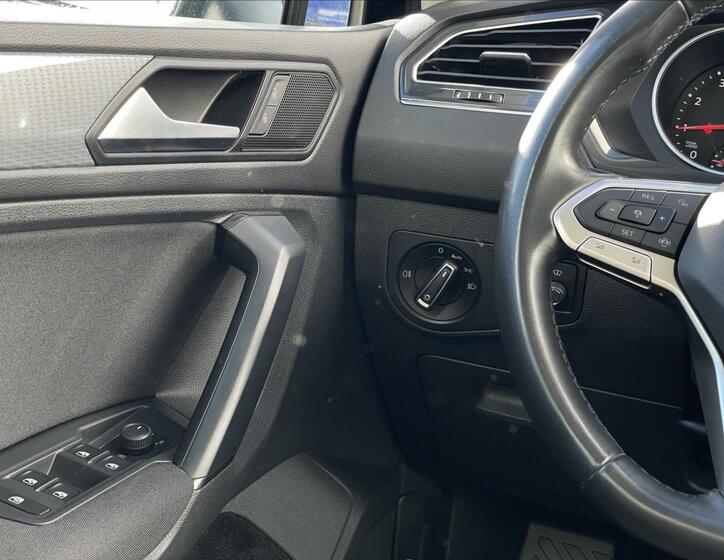 Volkswagen Tiguan 15