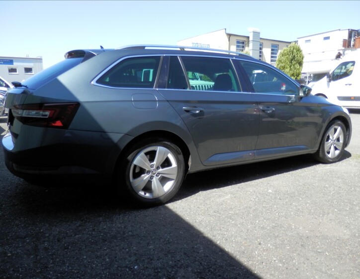 Škoda Superb 4