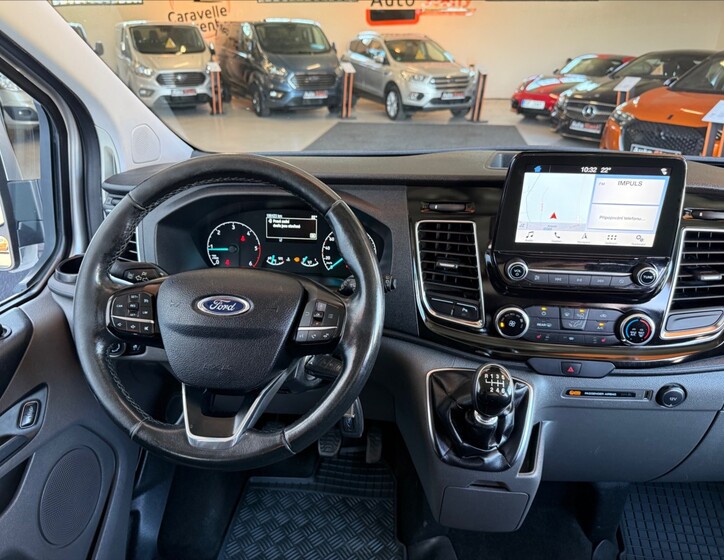 Ford Transit Custom 13
