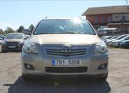 Toyota Avensis 2