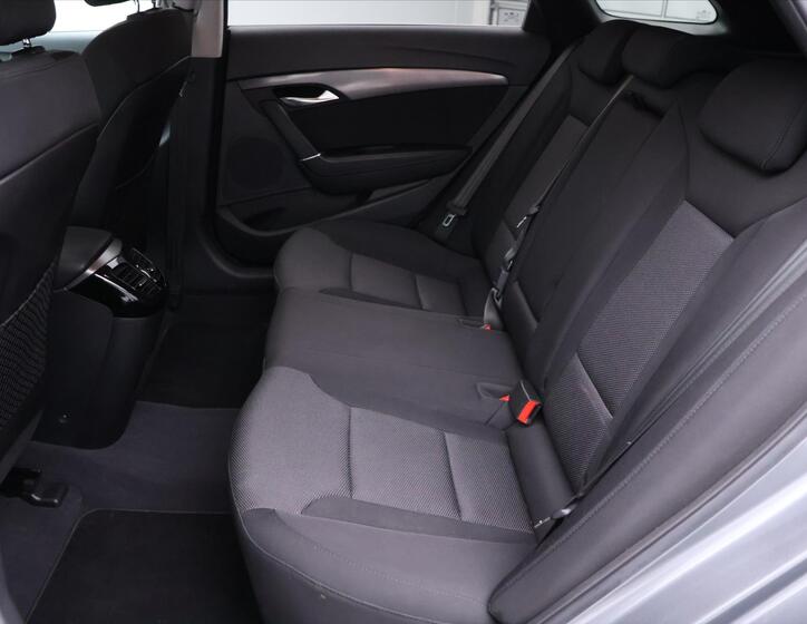 Hyundai i40 16