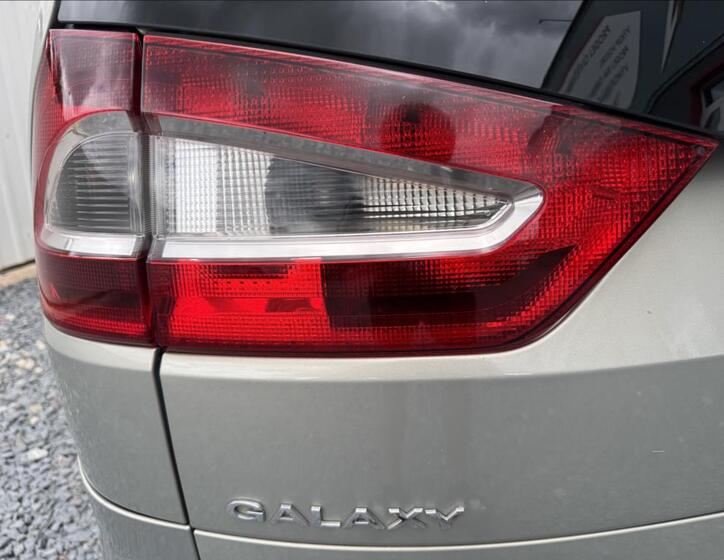 Ford Galaxy 15
