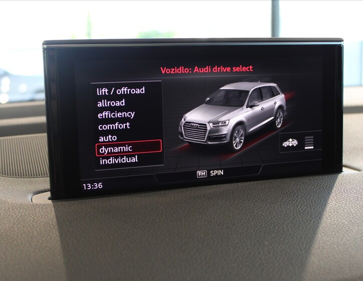 Audi Q7 22