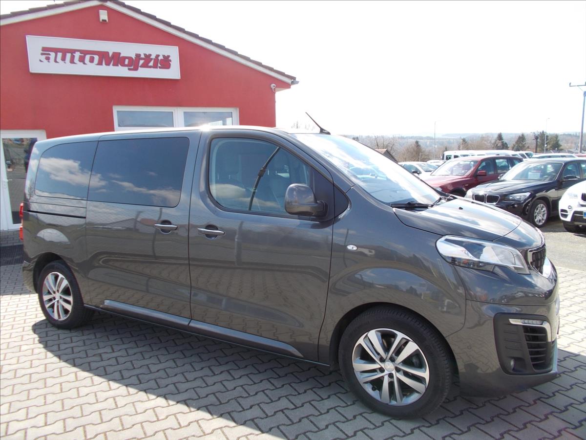 Peugeot Traveller