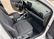 Toyota Yaris 17