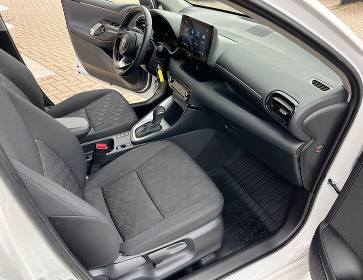 Toyota Yaris 17
