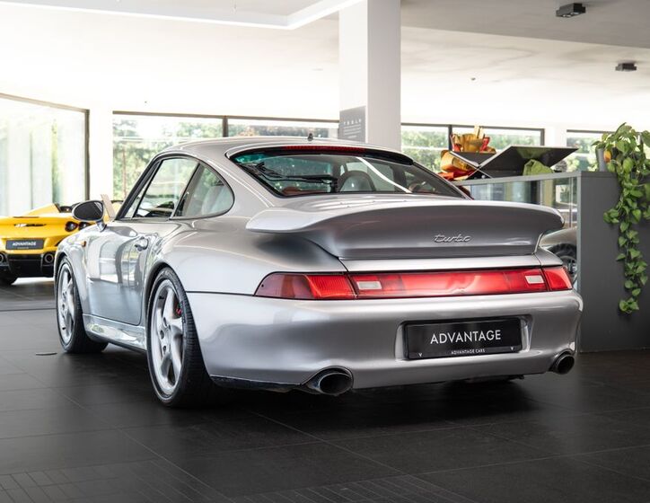 Porsche 911 4